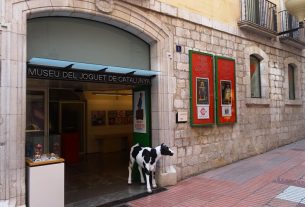 Més de 2.000 Barbie a Figueres